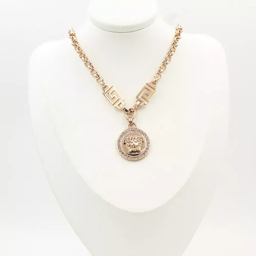 Cheap Versace Necklaces #1351006 Replica Wholesale [$29.00 USD] [ITEM#1351006] on Replica Versace Necklaces