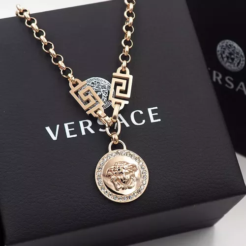 Cheap Versace Necklaces #1351006 Replica Wholesale [$29.00 USD] [ITEM#1351006] on Replica Versace Necklaces