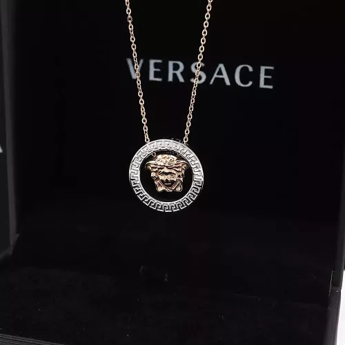 Cheap Versace Necklaces #1351012 Replica Wholesale [$25.00 USD] [ITEM#1351012] on Replica Versace Necklaces
