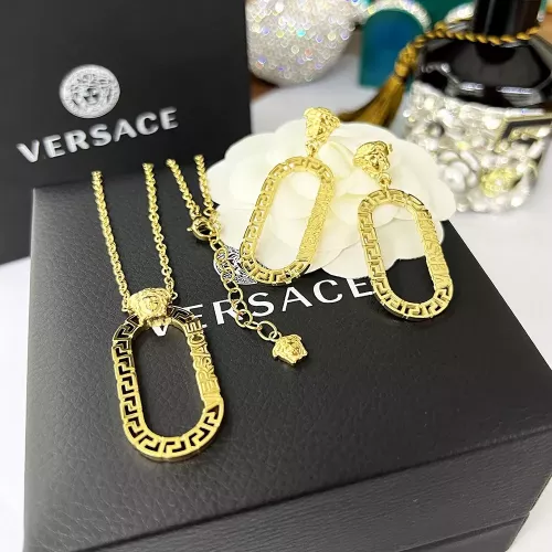 Cheap Versace Jewelry Set #1351163 Replica Wholesale [$42.00 USD] [ITEM#1351163] on Replica Versace Jewelry Set