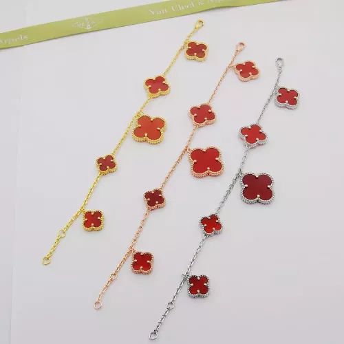 Cheap Van Cleef &amp; Arpels Bracelets For Women #1351185 Replica Wholesale [$32.00 USD] [ITEM#1351185] on Replica Van Cleef &amp; Arpels Bracelets