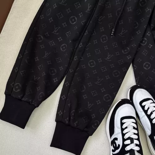 Cheap Louis Vuitton LV Tracksuits Long Sleeved For Women #1351305 Replica Wholesale [$98.00 USD] [ITEM#1351305] on Replica Louis Vuitton LV Tracksuits