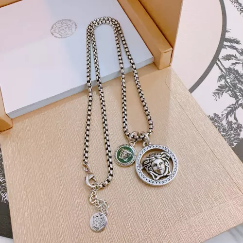 Cheap Versace Necklaces #1351428 Replica Wholesale [$52.00 USD] [ITEM#1351428] on Replica Versace Necklaces