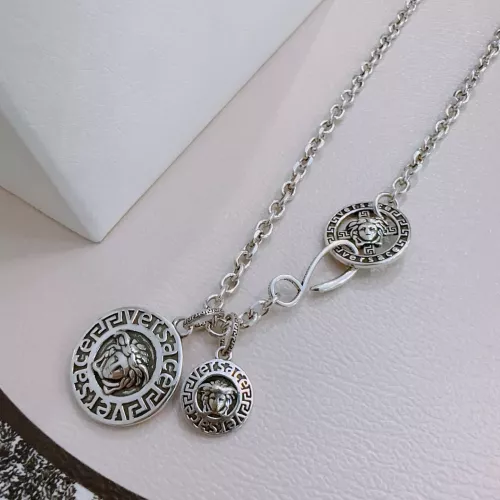 Cheap Versace Necklaces #1351431 Replica Wholesale [$56.00 USD] [ITEM#1351431] on Replica Versace Necklaces