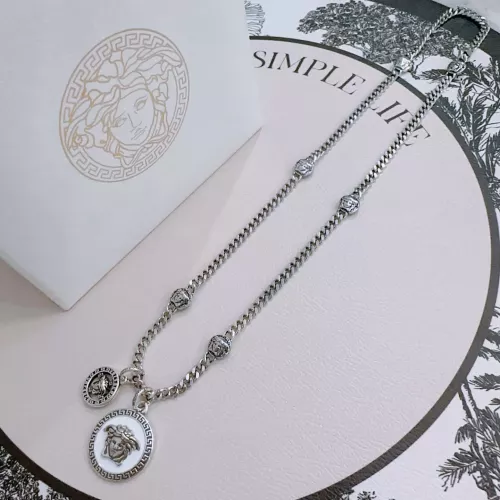 Cheap Versace Necklaces #1351432 Replica Wholesale [$56.00 USD] [ITEM#1351432] on Replica Versace Necklaces