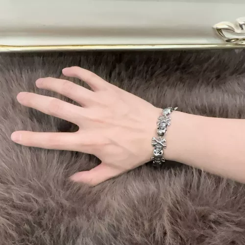 Cheap Alexander McQueen Bracelets #1351454 Replica Wholesale [$45.00 USD] [ITEM#1351454] on Replica Alexander McQueen Bracelets