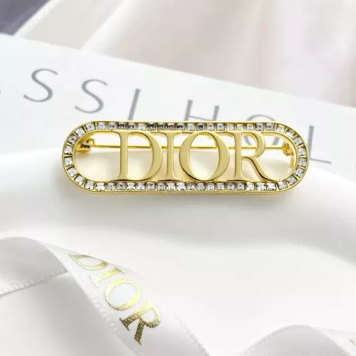 Cheap Christian Dior Brooches For Women #1351687 Replica Wholesale [$29.00 USD] [ITEM#1351687] on Replica Christian Dior Brooches