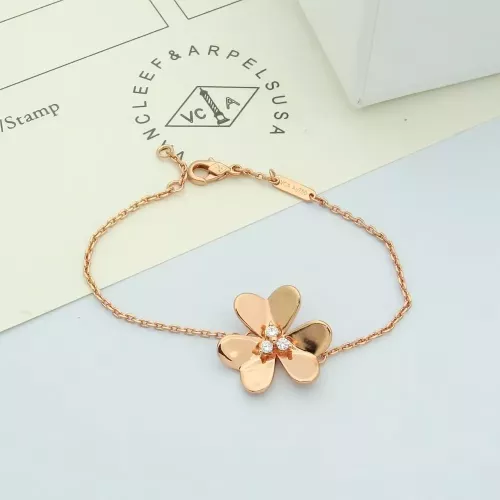 Van Cleef & Arpels Bracelets For Women #1351815