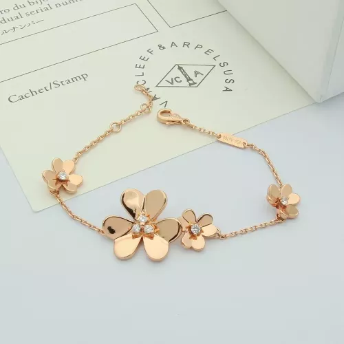Van Cleef & Arpels Bracelets For Women #1351818