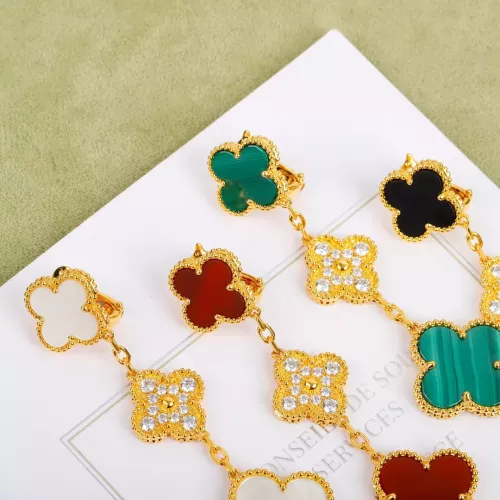 Cheap Van Cleef &amp; Arpels Earrings For Women #1351874 Replica Wholesale [$38.00 USD] [ITEM#1351874] on Replica Van Cleef &amp; Arpels Earrings
