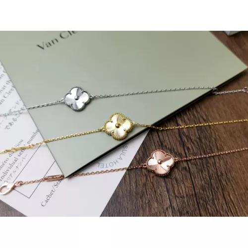 Cheap Van Cleef &amp; Arpels Bracelets For Women #1351880 Replica Wholesale [$25.00 USD] [ITEM#1351880] on Replica Van Cleef &amp; Arpels Bracelets
