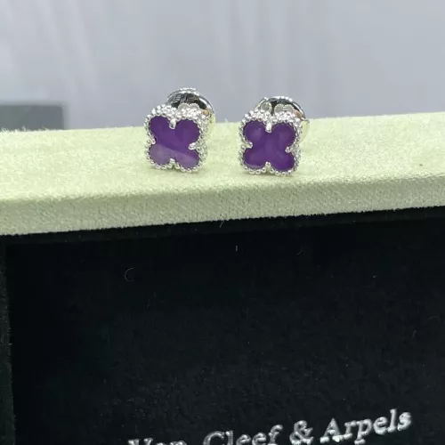 Cheap Van Cleef &amp; Arpels Earrings For Women #1351892 Replica Wholesale [$45.00 USD] [ITEM#1351892] on Replica Van Cleef &amp; Arpels Earrings