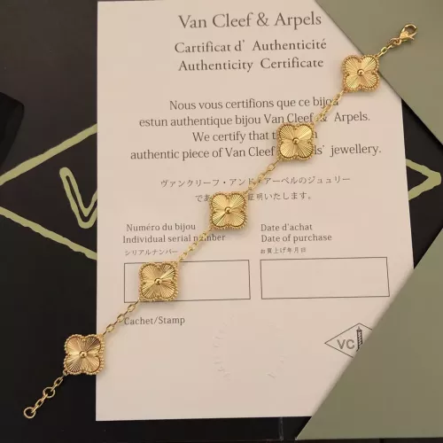 Cheap Van Cleef &amp; Arpels Bracelets For Women #1351893 Replica Wholesale [$36.00 USD] [ITEM#1351893] on Replica Van Cleef &amp; Arpels Bracelets
