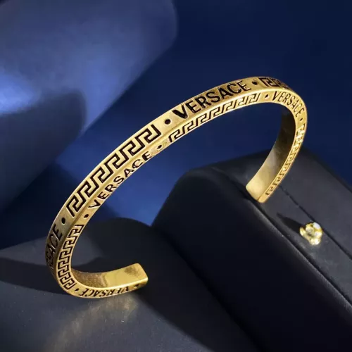 Versace Bracelets #1352084