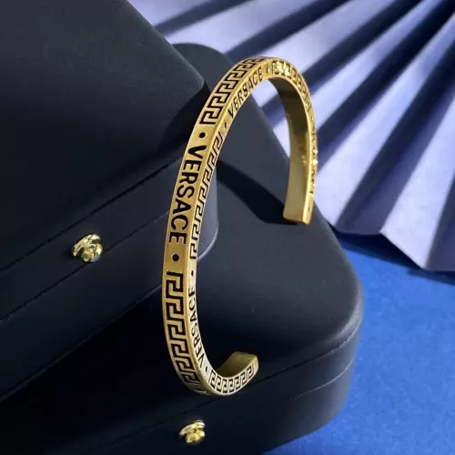 Cheap Versace Bracelets #1352084 Replica Wholesale [$29.00 USD] [ITEM#1352084] on Replica Versace Bracelets