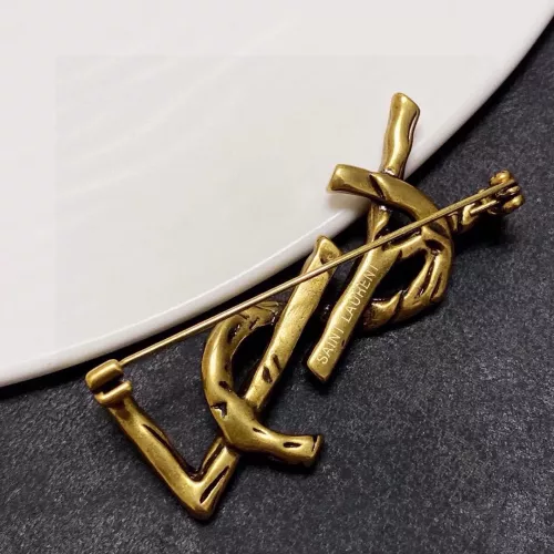 Cheap Yves Saint Laurent Brooches For Women #1352138 Replica Wholesale [$29.00 USD] [ITEM#1352138] on Replica Yves Saint Laurent Brooches