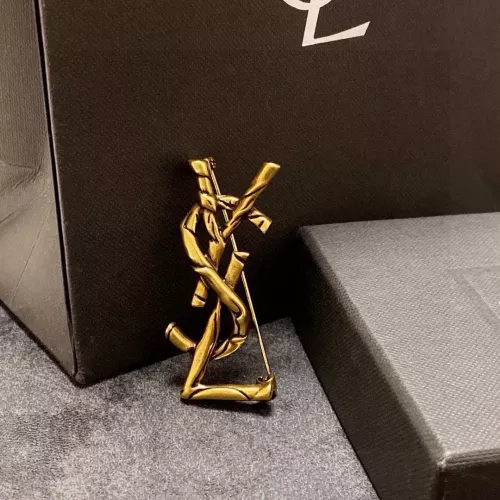 Cheap Yves Saint Laurent Brooches For Women #1352138 Replica Wholesale [$29.00 USD] [ITEM#1352138] on Replica Yves Saint Laurent Brooches