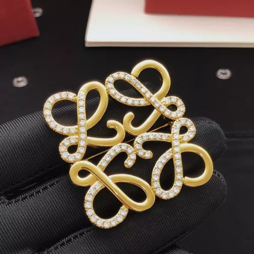 Cheap LOEWE Brooches For Women #1352139 Replica Wholesale [$32.00 USD] [ITEM#1352139] on Replica LOEWE Brooches