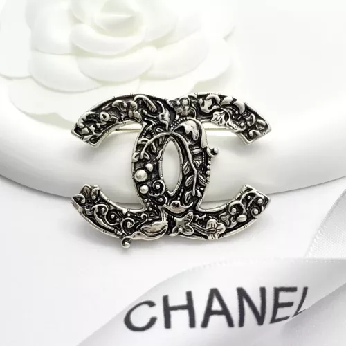 Cheap Chanel Brooches For Women #1352277 Replica Wholesale [$34.00 USD] [ITEM#1352277] on Replica Chanel Brooches
