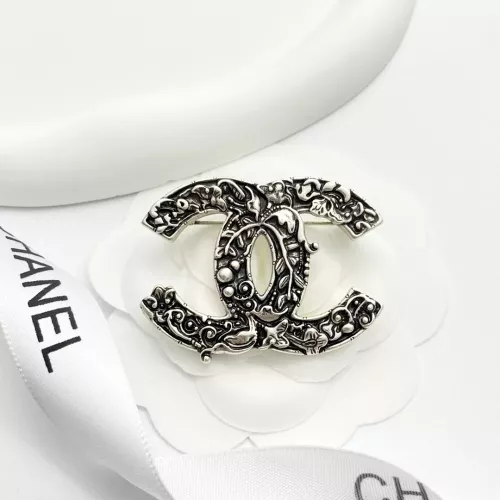 Cheap Chanel Brooches For Women #1352277 Replica Wholesale [$34.00 USD] [ITEM#1352277] on Replica Chanel Brooches