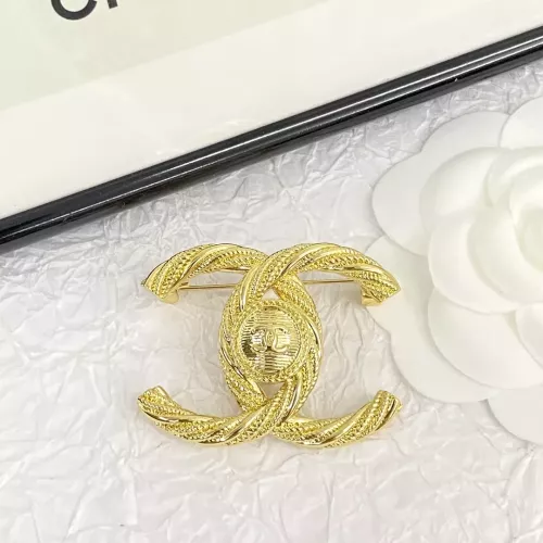Cheap Chanel Brooches For Women #1352280 Replica Wholesale [$32.00 USD] [ITEM#1352280] on Replica Chanel Brooches