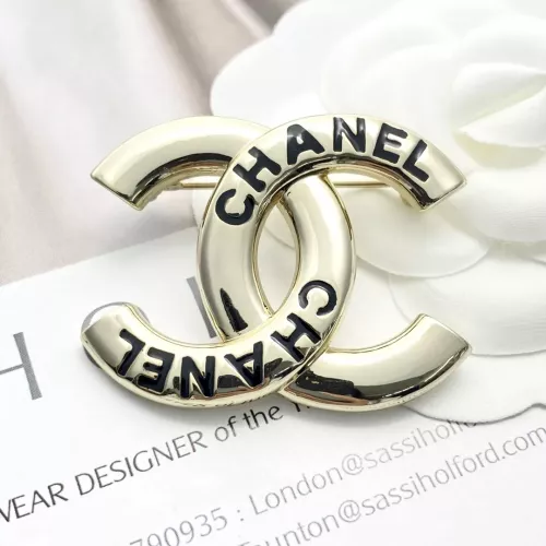 Cheap Chanel Brooches For Women #1352293 Replica Wholesale [$34.00 USD] [ITEM#1352293] on Replica Chanel Brooches