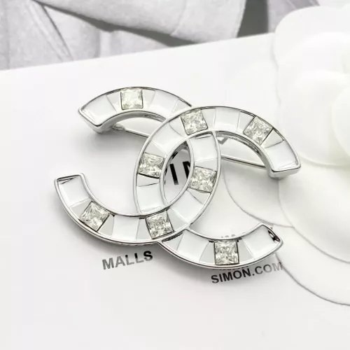 Cheap Chanel Brooches For Women #1352294 Replica Wholesale [$34.00 USD] [ITEM#1352294] on Replica Chanel Brooches