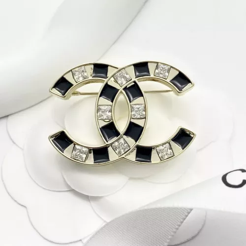 Cheap Chanel Brooches For Women #1352295 Replica Wholesale [$34.00 USD] [ITEM#1352295] on Replica Chanel Brooches