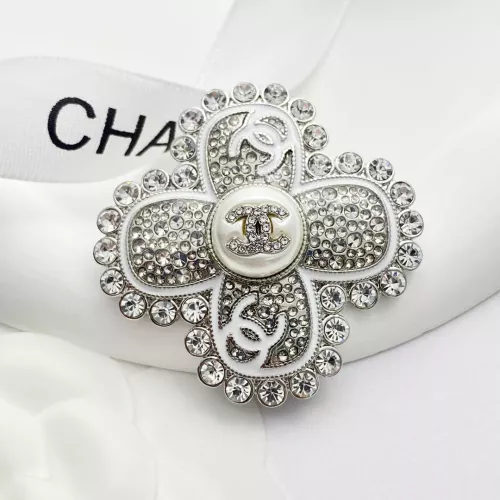 Cheap Chanel Brooches For Women #1352296 Replica Wholesale [$39.00 USD] [ITEM#1352296] on Replica Chanel Brooches