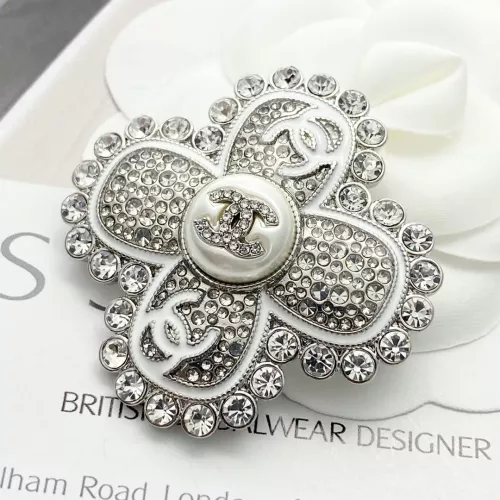 Cheap Chanel Brooches For Women #1352296 Replica Wholesale [$39.00 USD] [ITEM#1352296] on Replica Chanel Brooches