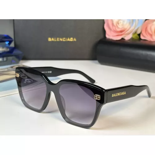 Balenciaga AAA Quality Sunglasses #1352318