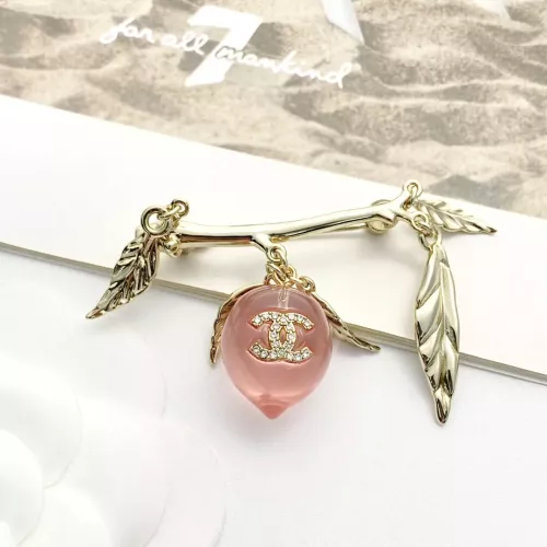 Cheap Chanel Brooches For Women #1352370 Replica Wholesale [$38.00 USD] [ITEM#1352370] on Replica Chanel Brooches