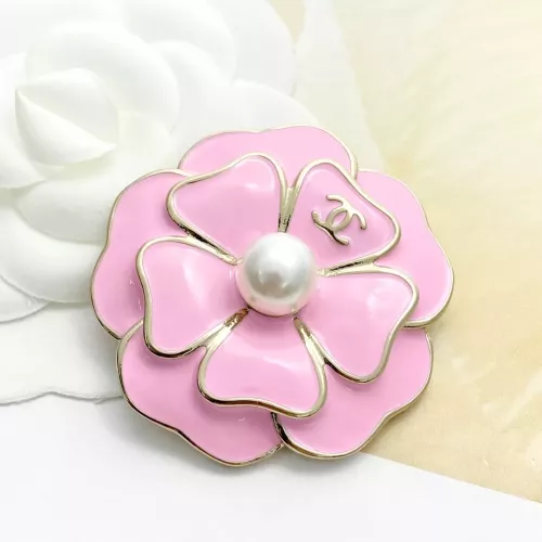 Cheap Chanel Brooches For Women #1352371 Replica Wholesale [$32.00 USD] [ITEM#1352371] on Replica Chanel Brooches
