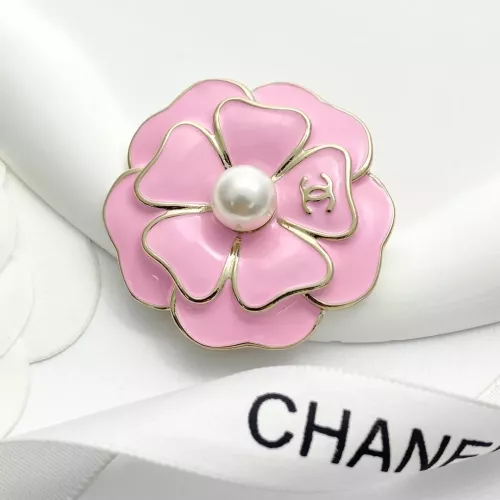 Cheap Chanel Brooches For Women #1352371 Replica Wholesale [$32.00 USD] [ITEM#1352371] on Replica Chanel Brooches