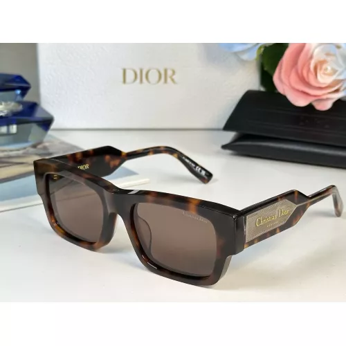 Christian Dior AAA Quality Sunglasses #1352381
