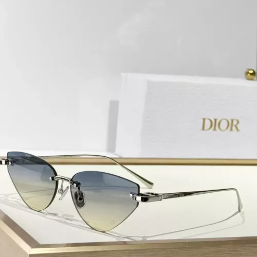 Christian Dior AAA Quality Sunglasses #1352399