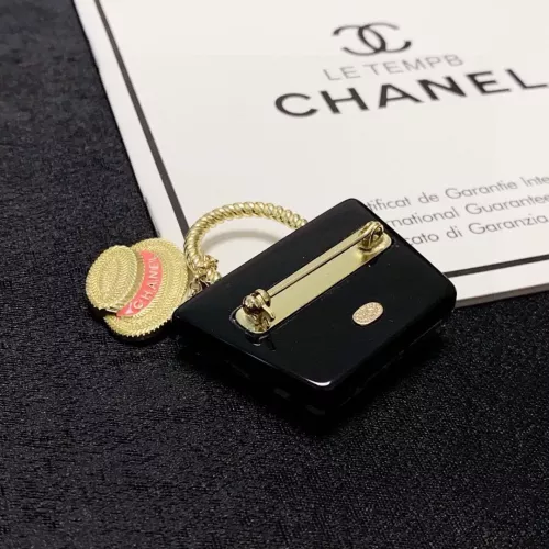 Cheap Chanel Brooches For Women #1352414 Replica Wholesale [$45.00 USD] [ITEM#1352414] on Replica Chanel Brooches