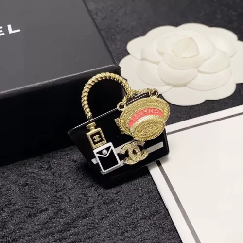 Cheap Chanel Brooches For Women #1352414 Replica Wholesale [$45.00 USD] [ITEM#1352414] on Replica Chanel Brooches