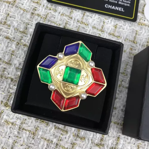 Chanel Brooches For Women #1352487