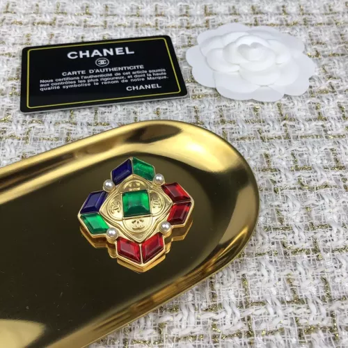 Cheap Chanel Brooches For Women #1352487 Replica Wholesale [$29.00 USD] [ITEM#1352487] on Replica Chanel Brooches