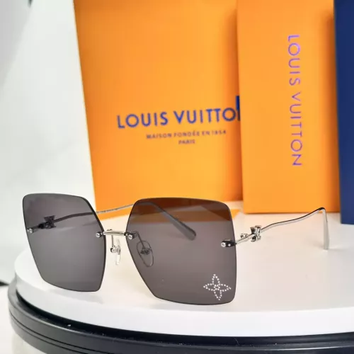 Louis Vuitton AAA Quality Sunglasses #1352498