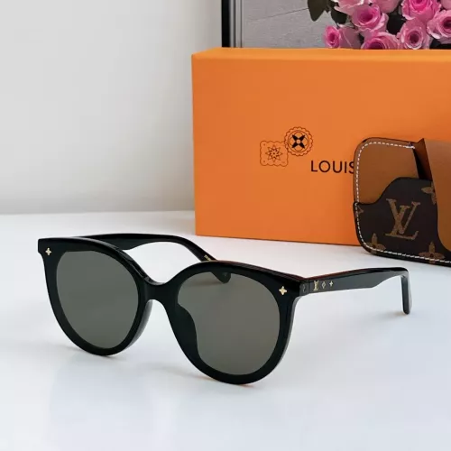 Louis Vuitton AAA Quality Sunglasses #1352503