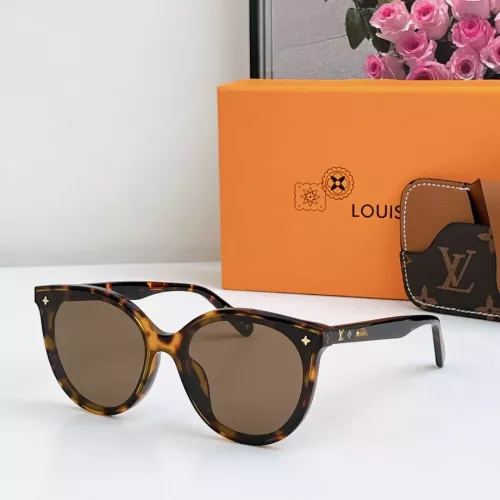Louis Vuitton AAA Quality Sunglasses #1352504