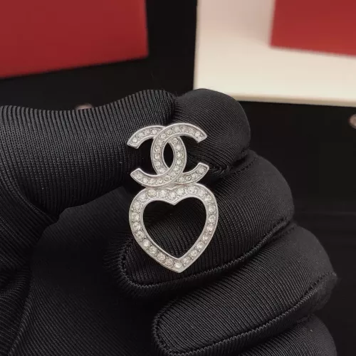 Cheap Chanel Earrings For Women #1352552 Replica Wholesale [$27.00 USD] [ITEM#1352552] on Replica Chanel Earrings