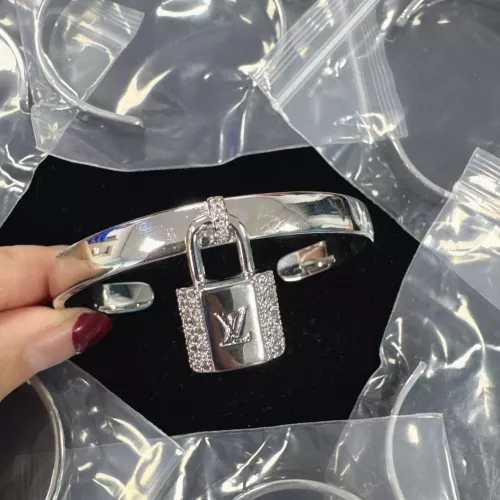 Louis Vuitton LV Bracelets #1352695