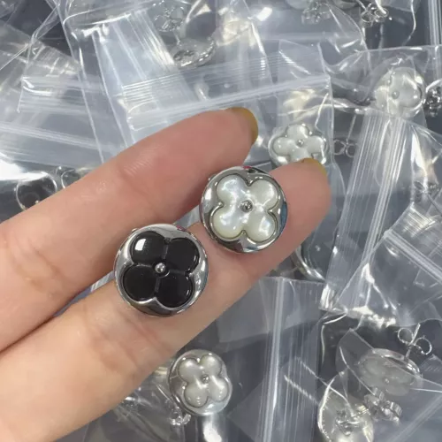 Louis Vuitton Earrings For Women #1352709