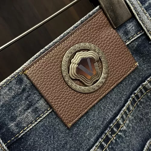 Cheap Versace Jeans For Men #1352760 Replica Wholesale [$96.00 USD] [ITEM#1352760] on Replica Versace Jeans