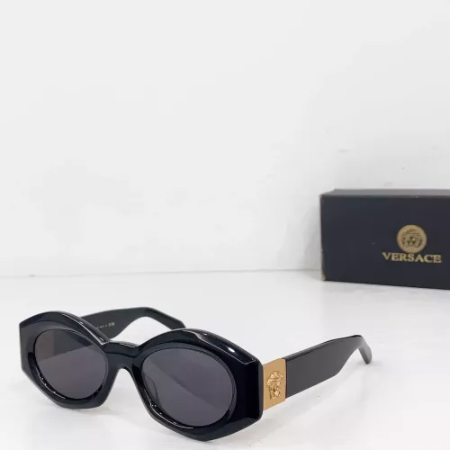 Versace AAA Quality Sunglasses #1352787