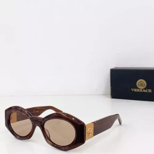 Versace AAA Quality Sunglasses #1352788