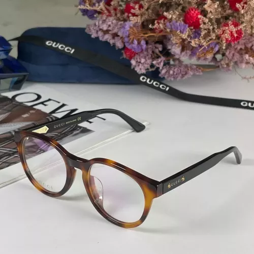 Gucci Fashion Goggles #1352825